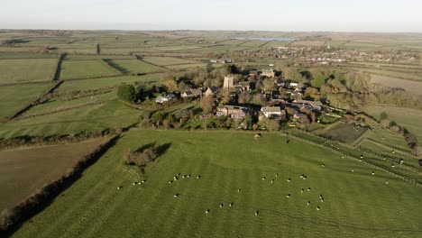 Reino-Unido-Pequeña-Aldea-Campiña-Leicestershire-Vista-Aérea-Bringhurst-Welland-Valley-Inglaterra