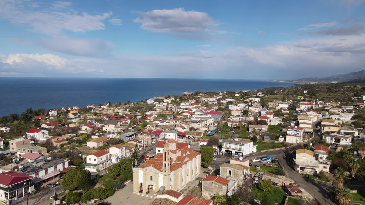 vista desde un avión no tripulado de la mezquita de esentepe