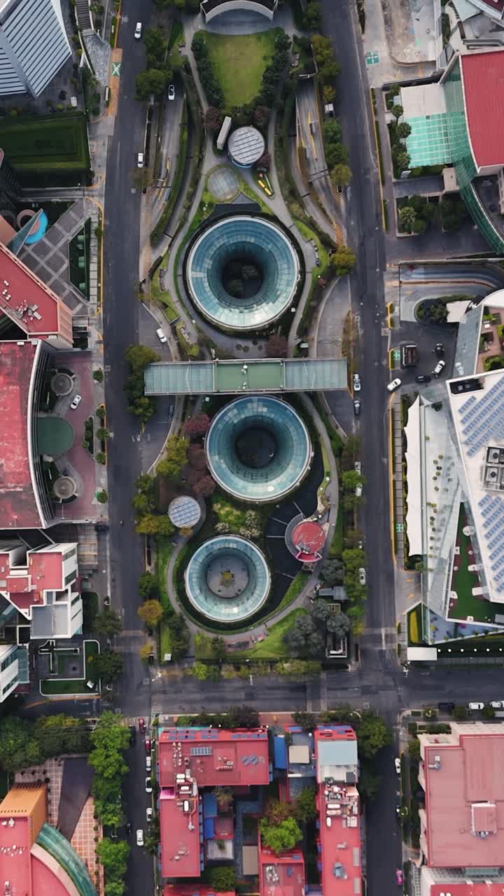 90-degree view of the commercial area in Santa Fe, Mexico City