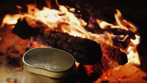 Preparation-Of-Food-On-A-Hike---Water-Boils-In-A-Metal-Kettle-4K-Video