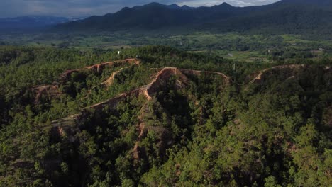 Imágenes-Aéreas-Cinematográficas-Del-Hermoso-Cañón-Pai-En-El-Norte-De-Tailandia.