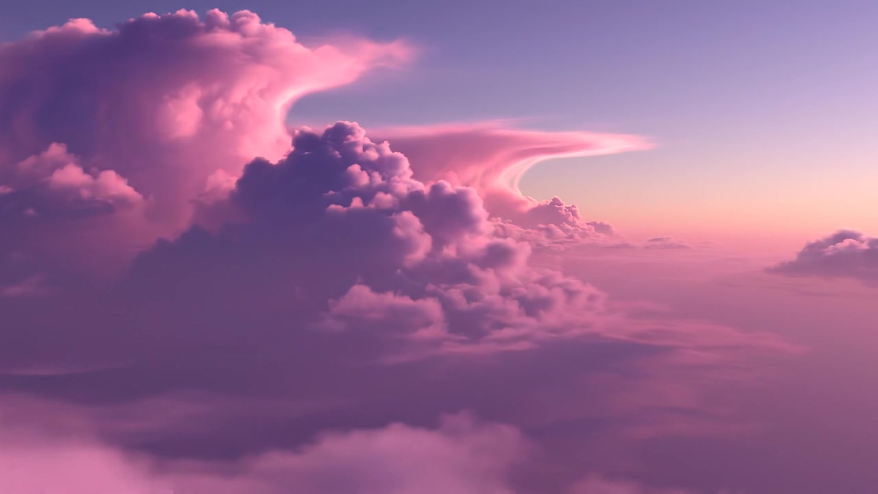 Nuvole soffici rosa e viola sognanti nel cielo al tramonto