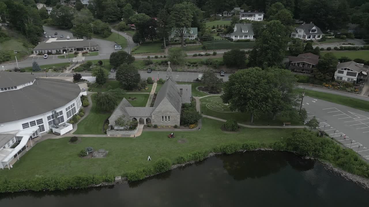 스튜어트 오디토리움  ⁇  에 있는 항공  ⁇ 도 기념 예배당, junaluska nc