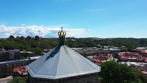 Skansen-Kronan-Old-Fortress-From-Gothenburg-Sweden---aerial-ascending