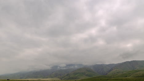 Time-Lapse-Clouds-Forming-in-the-Mountains-of-the-California-Natural-Park