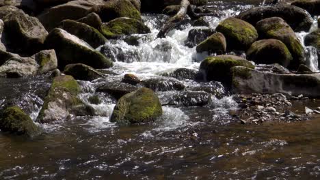 Fresh-water-flowing-down-the-river-teign-in-Dartmoor-national-park