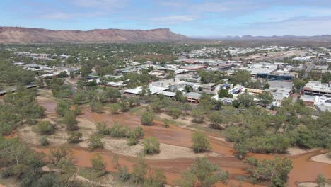 Trees-Growing-At-Todd-Ephemeral-River-In-MacDonnell-Ranges-Near-Alice-Springs,-In-Northern-Territory,-Australia