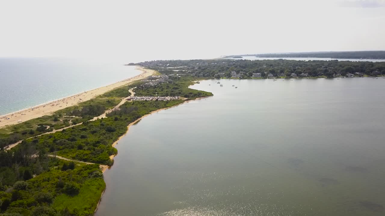 Vista aerea frontale dell'istmo a Burlingame Park