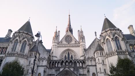 the royal courts of justice in london