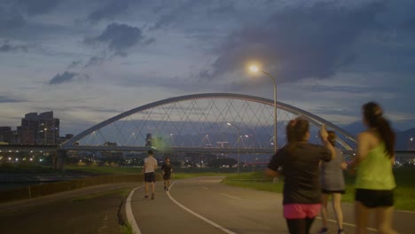 Zweite-Makarthurbrücke-Taipeh-02