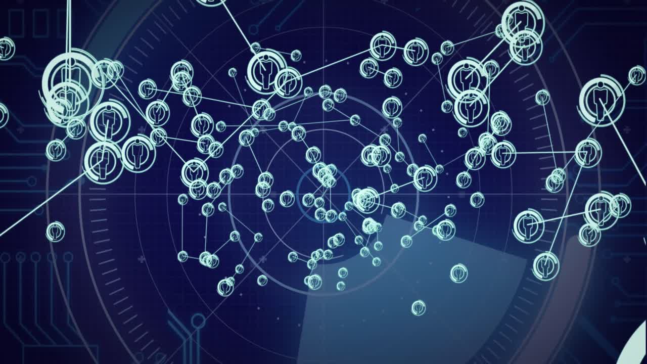 컴퓨터 회로판에서 금융 데이터 처리 및 사람 아이콘의 애니메이션