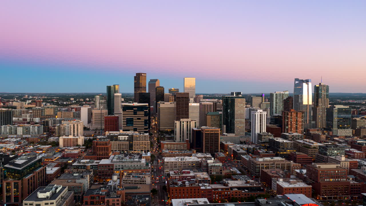 Timelapse aereo a Denver, Colorado al tramonto
