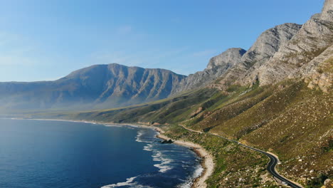 Stock-Drone-Montañas,-Mar,-Carretera,-Río,-Paso-De-Montaña,-Movimiento-De-Carro-Para-Viajar---Naturaleza---29