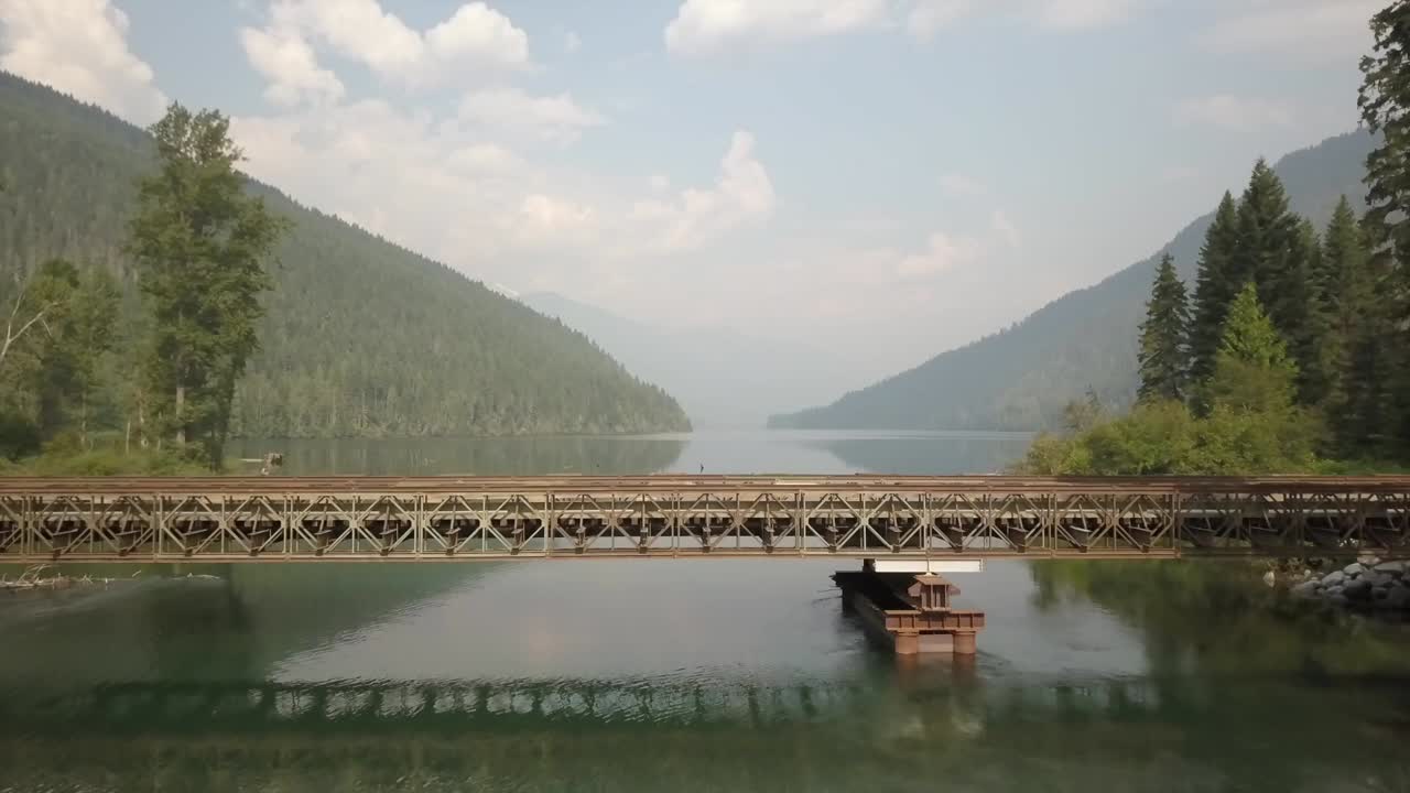 먼 lardeau 강의 다리