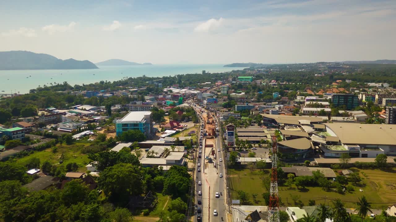 día soleado ciudad de phuket isla famosa tráfico calle paisaje aéreo panorama 4k lapso de tiempo tailandia