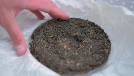 sheng puer tea cake from yunnan