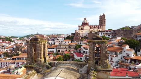 Taxco-Es-Una-Ciudad-En-El-Estado-De-Guerrero,-Famosa-Por-La-Arquitectura-Colonial-Española