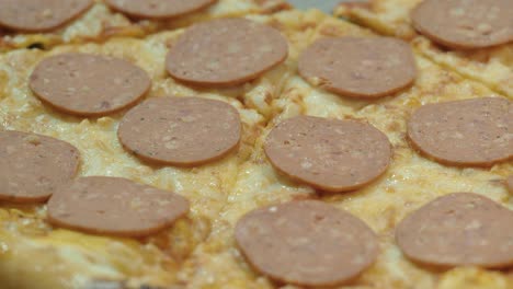 pizza with sausage