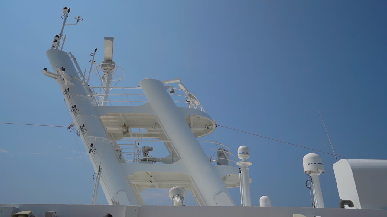 크루즈 윗부분 | 크루즈 탑 뷰와 수영장