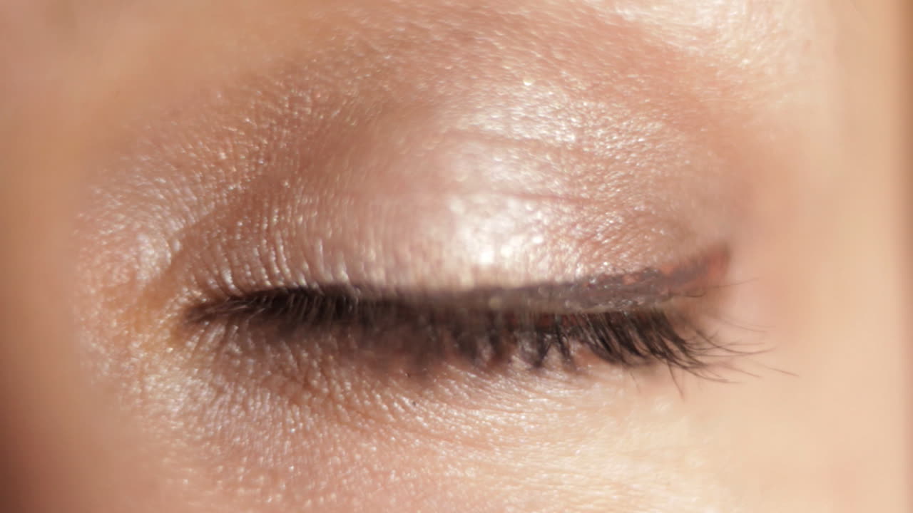 젊은 여성의 눈 01