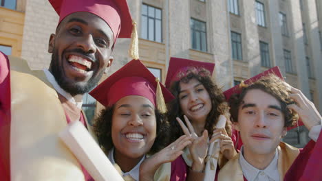graduation selfie with friends