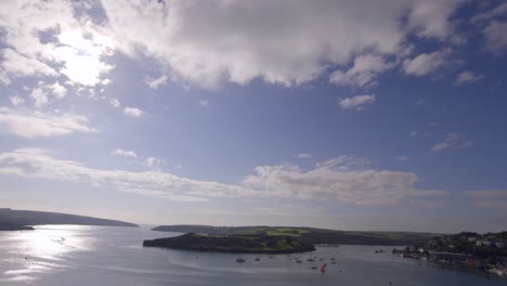 Cloudy-sky-above-the-water