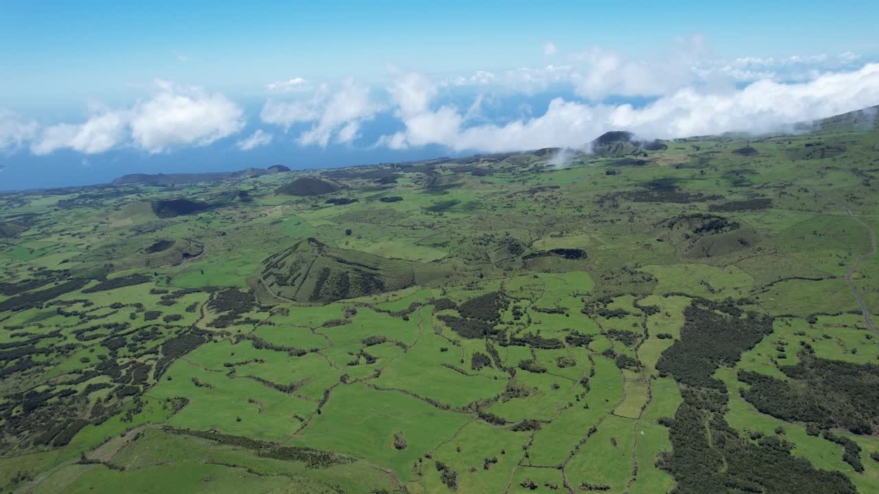 paisaje volcánico de la isla de pico en las azores