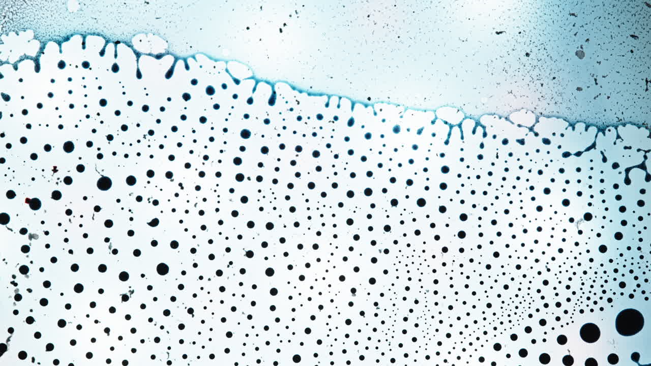 Macro di inchiostro che si mescola, motivo astratto, tranquillo e artistico
