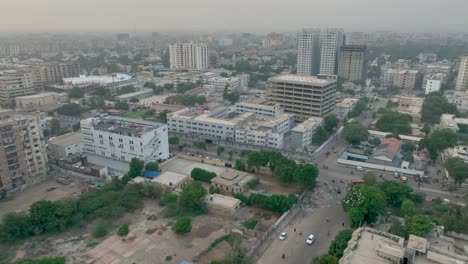 Stadtluftaufnahme-Der-Ma-Jinnah-Road,-Karatschi,-Pakistan