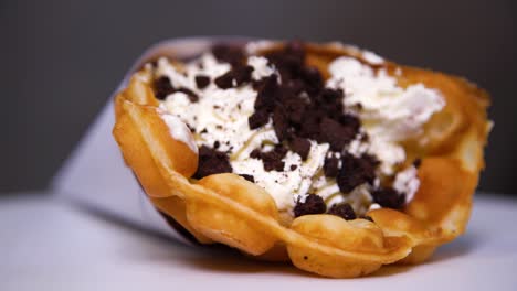 b-roll de waffle de huevo al estilo de hong kong