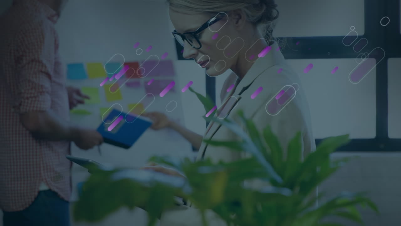 대화하는 사업가들의 시계 애니메이션