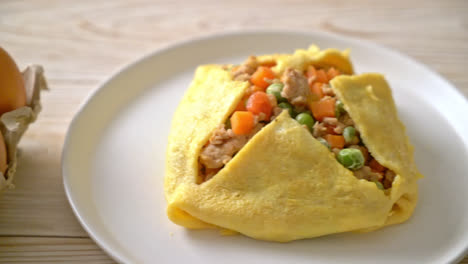 egg-wrap-or-stuffed-egg-with-minced-pork-and-vegetable