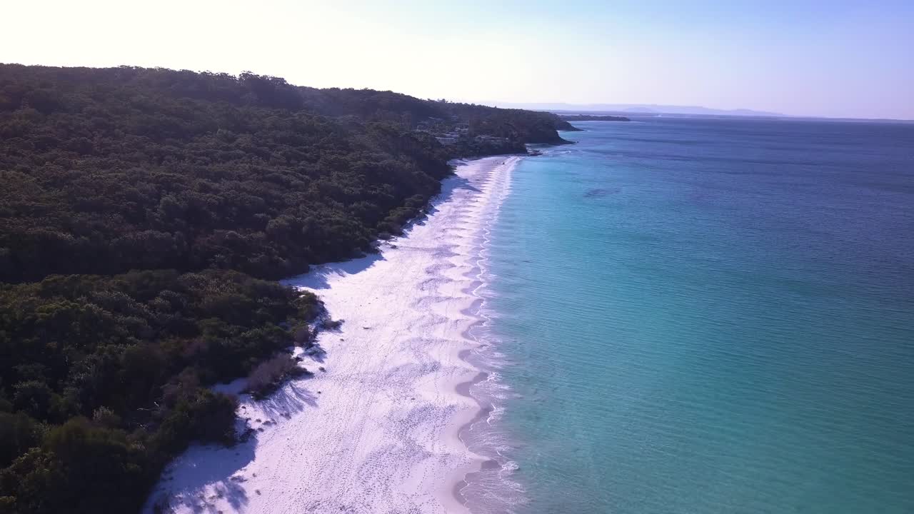 Pristine tranquil Australian beaches and waves