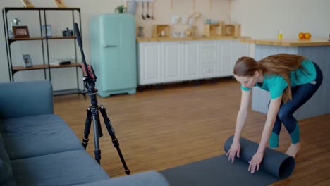 online yoga class at home
