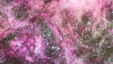 punto de vista moviéndose hacia la superficie de la nube nebulosa en el universo
