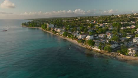 üppige-Nachbarschaft-In-Aussicht,-Barbados