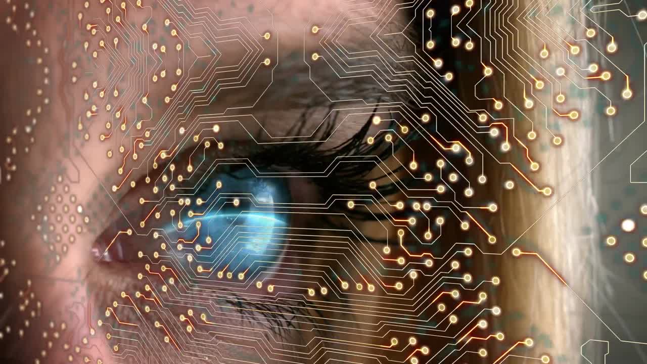 animación de circuito integrado sobre el ojo azul de una mujer caucásica