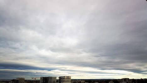 Zeitraffer-Des-Bewölkten-Himmels-Vor-Dem-Regen