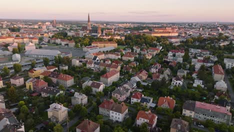 Panorama-De-La-Ciudad-De-Olomouc,-Una-Importante-Ciudad-Histórica-Rica-En-Monumentos