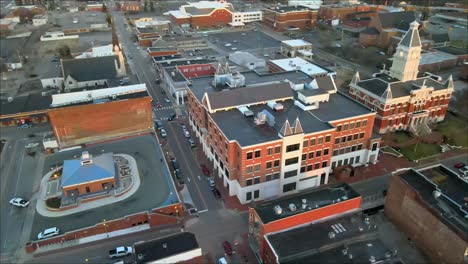 Orbit-shot-of-downtown-Clarksville-courthouse,-and-the-adjoining-bus-depot