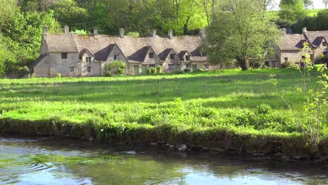 the beautiful and well preserved old english town of bilbury