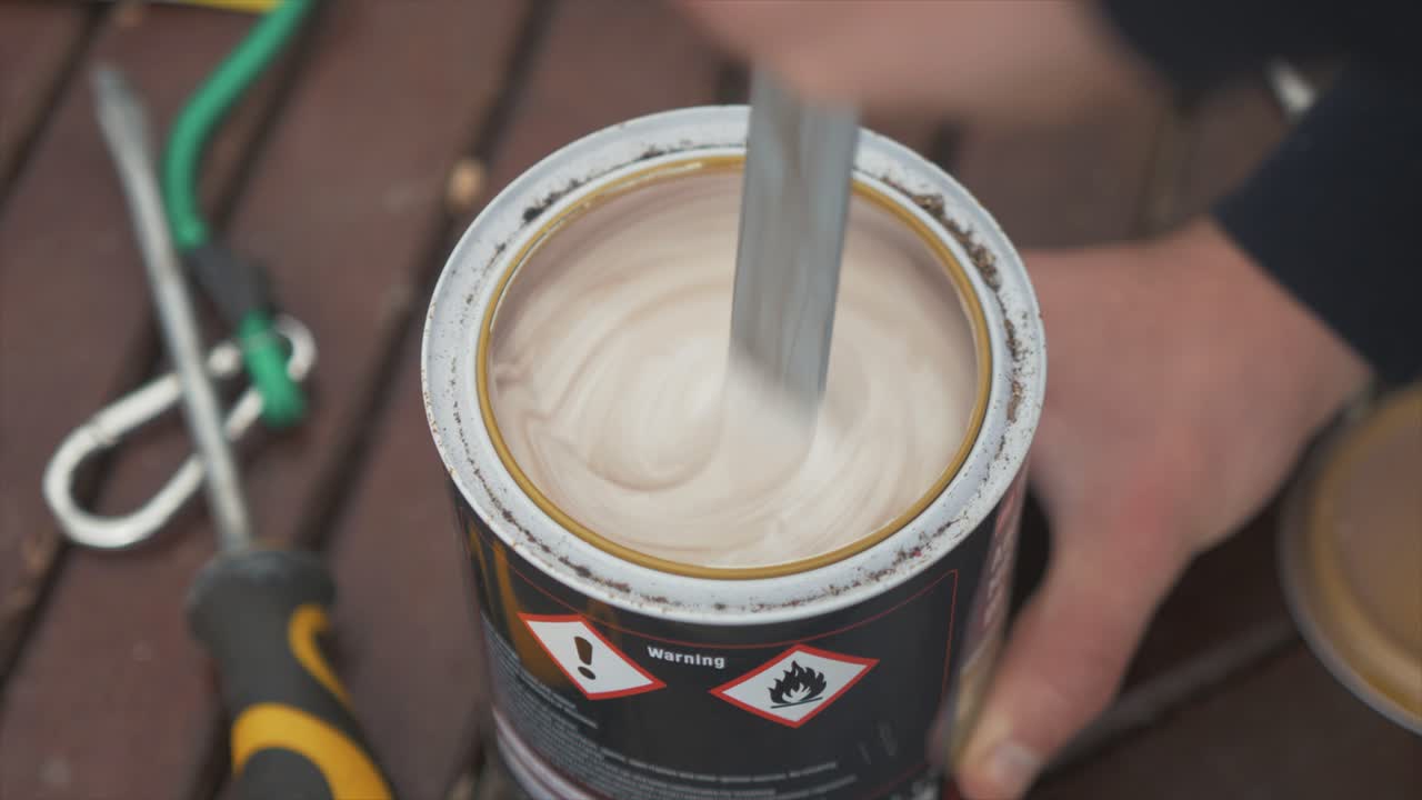 lata de mezcla de pintura blanca velocidad aumentada