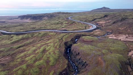 Svartagljúfur-Canyon-Neben-Der-Straße-Nummer-Eins-In-Südisland