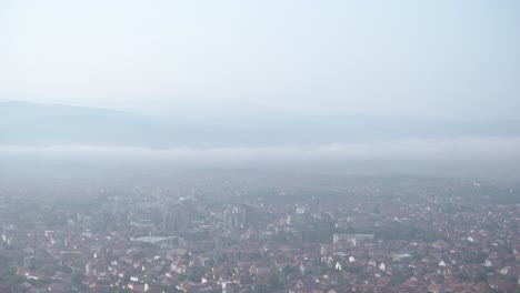 panorama de la ciudad por la mañana