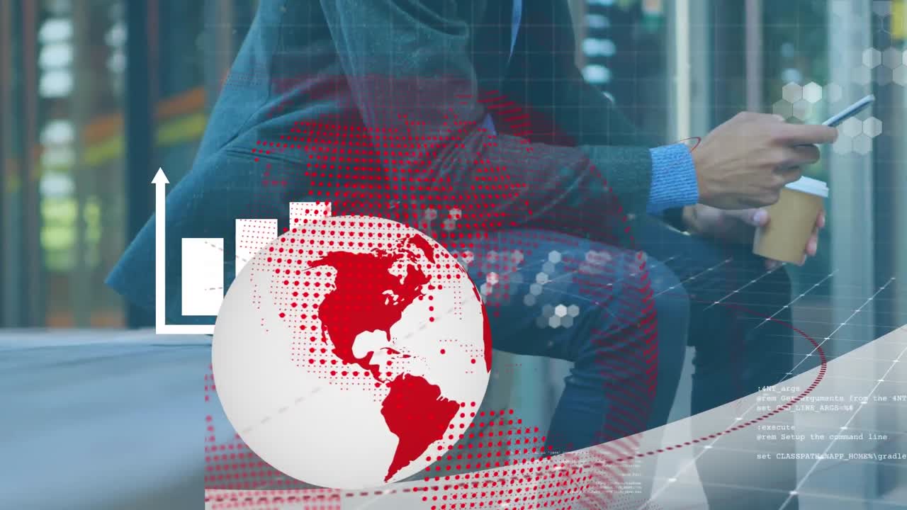 animación del procesamiento de datos en todo el mundo y hombre biracial usando teléfono inteligente.