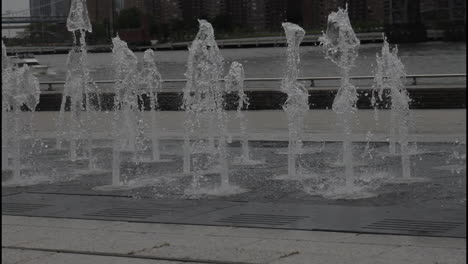 urban fountain in nyc