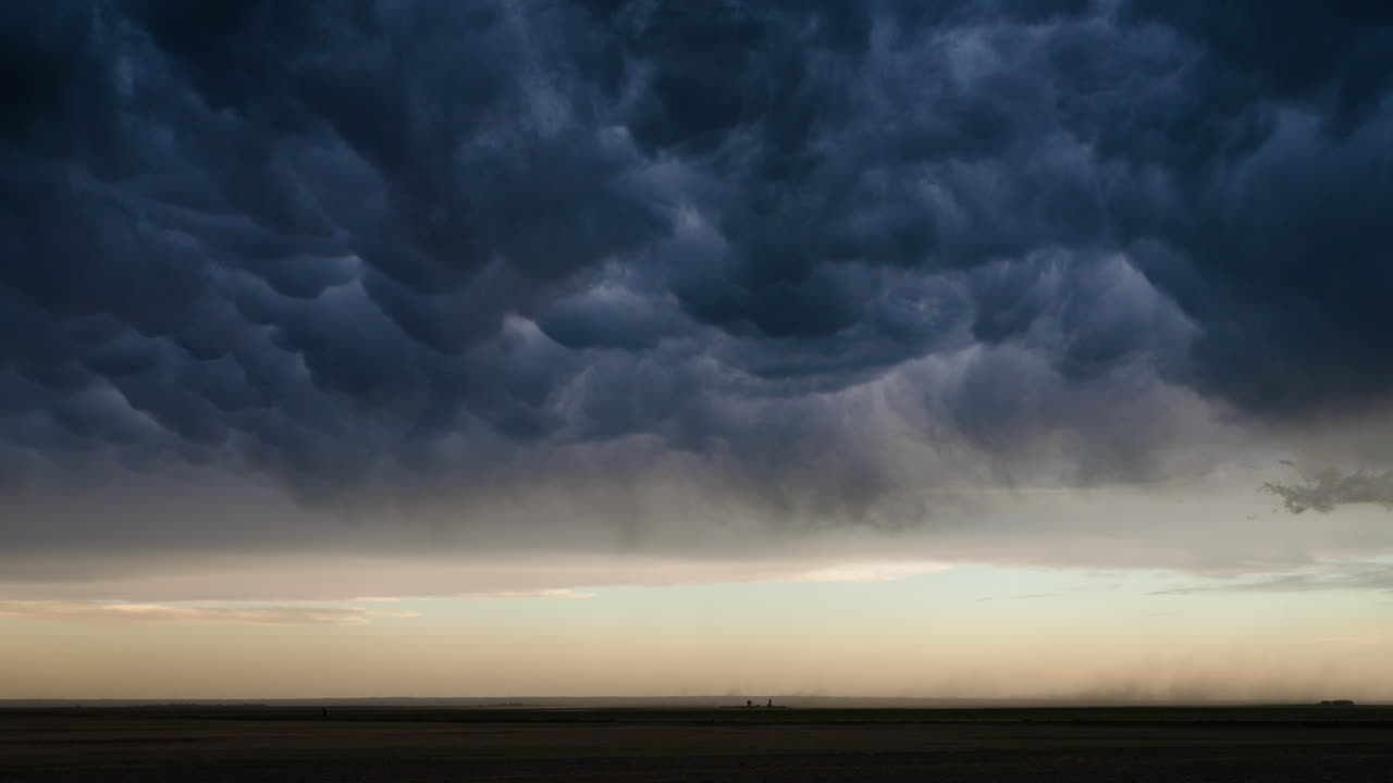 Time Lapse of Overcast Buildup Leading to Thunderstorm Across Plains
