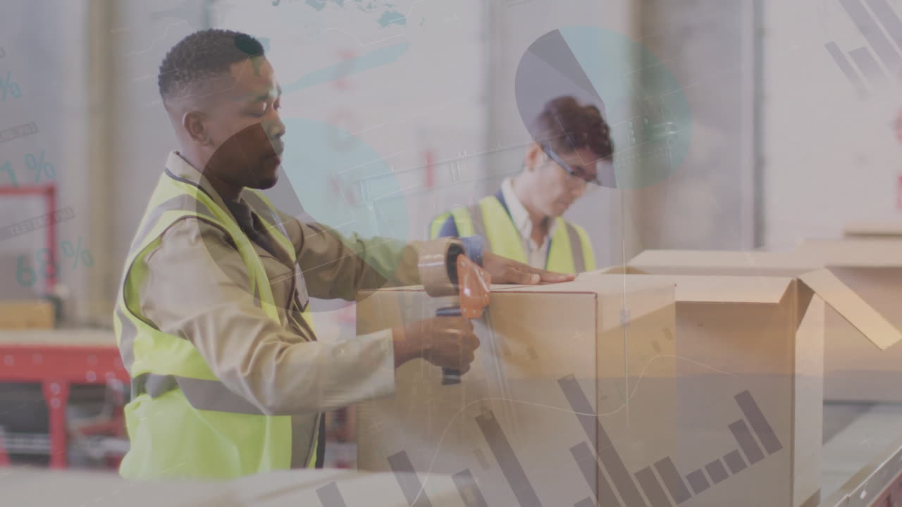 animación del procesamiento de datos financieros sobre diversos trabajadores en el almacén