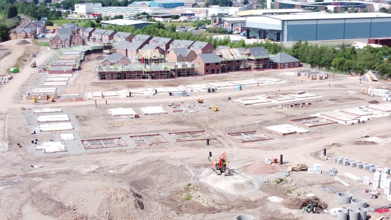 británico bienes raíces ciudad desarrollo de viviendas trabajo fundación sitio de construcción vista aérea órbita derecha