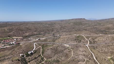 Impresionantes-Campos-En-Terrazas-Y-Viveros-De-árboles-En-Las-Montañas-Tauro,-Turquía